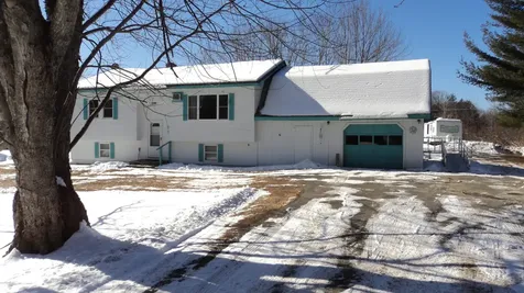 53 Avenue Road Garland ME 04939