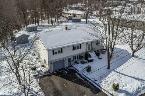 15 Morningside Street Lewiston ME 04240