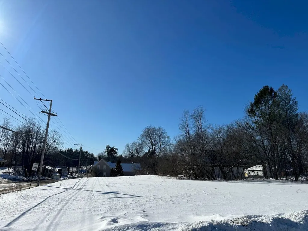 M19 L57-58 Old Point Avenue Madison ME 04950