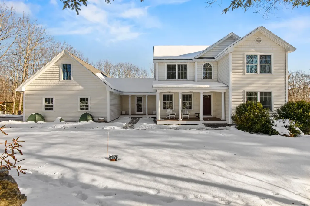 28 Acorn Ridge Road Freeport ME 04032