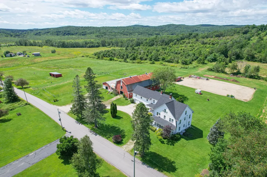 62 Grey Road Greene ME 04236