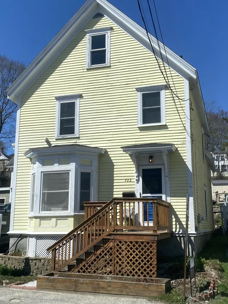 722 Middle Street Bath ME 04530