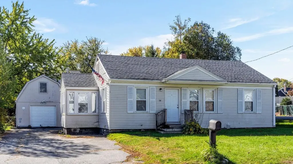 14 Violette Avenue Waterville ME 04901