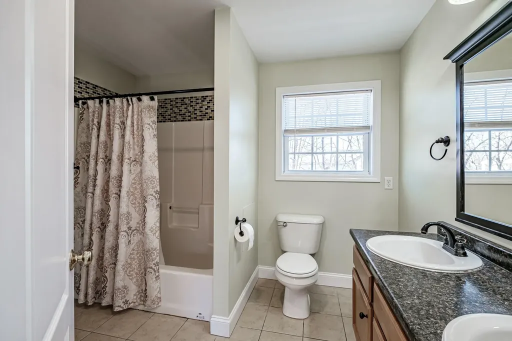15 Amy Lane Westbrook ME 04092