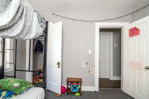 49 Nichol Street Paris ME 04281