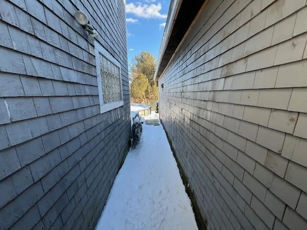 24 Hewey Street Bangor ME 04401