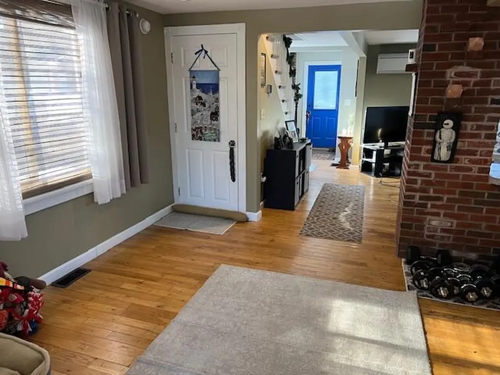 24 Hewey Street Bangor ME 04401