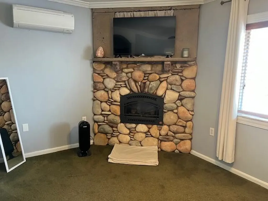 24 Hewey Street Bangor ME 04401