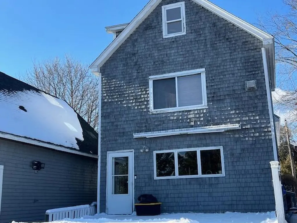 24 Hewey Street Bangor ME 04401
