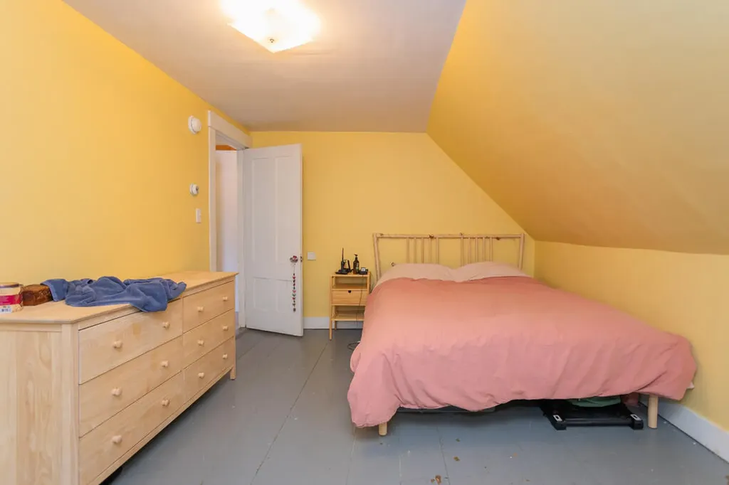 167-169 Perham Street Farmington ME 04938