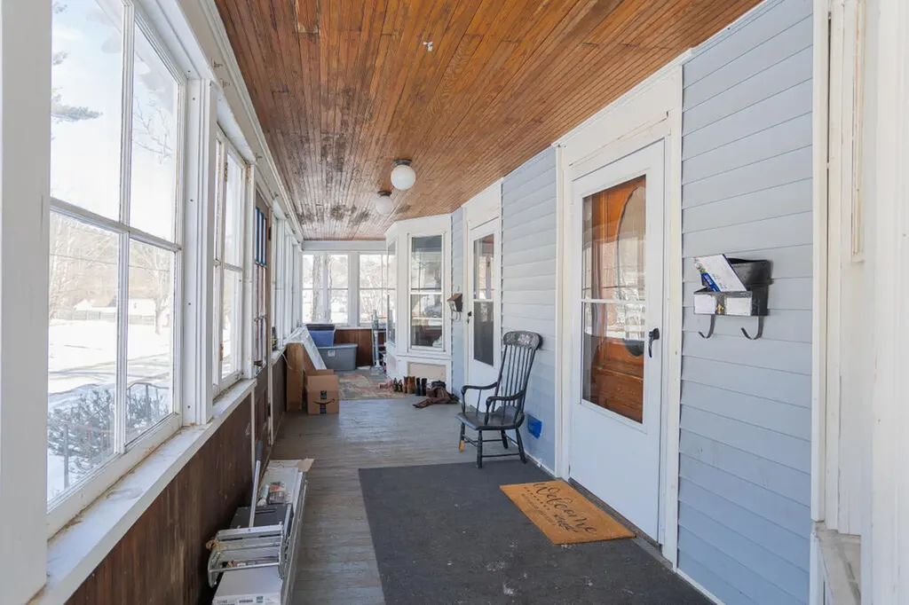 167-169 Perham Street Farmington ME 04938