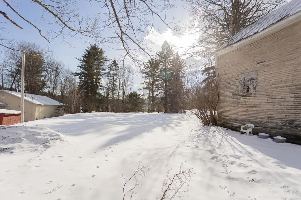 167-169 Perham Street Farmington ME 04938