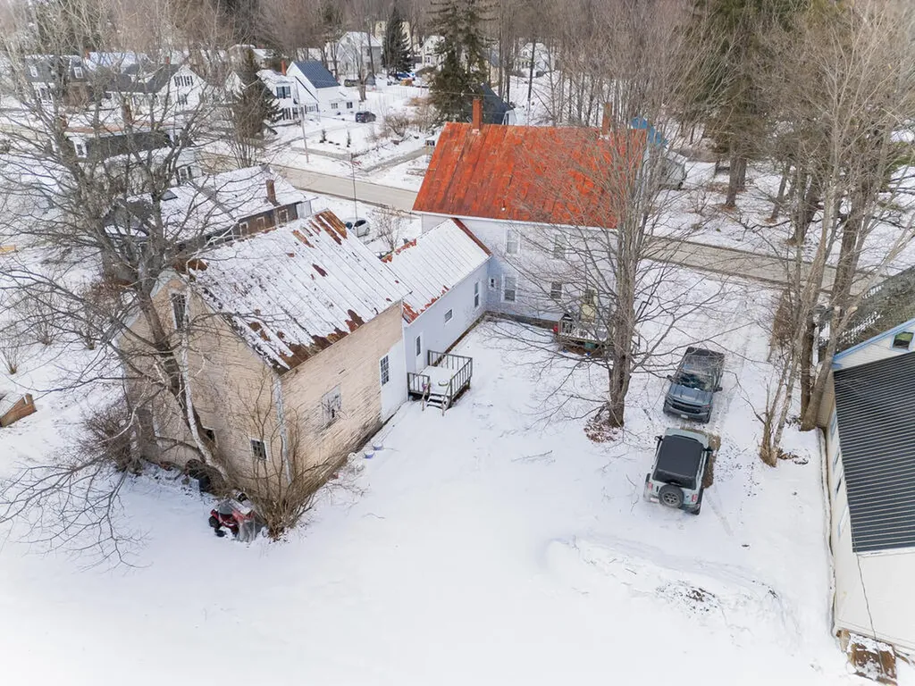 167-169 Perham Street Farmington ME 04938
