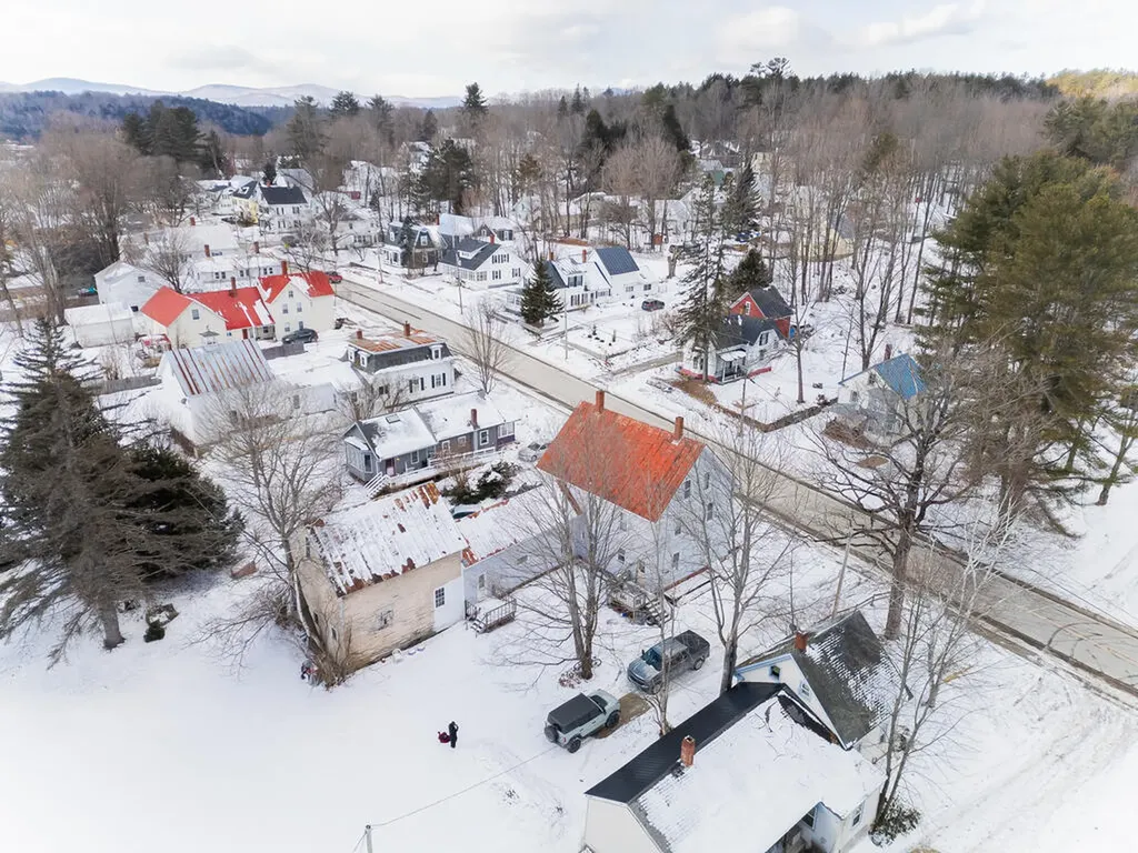 167-169 Perham Street Farmington ME 04938