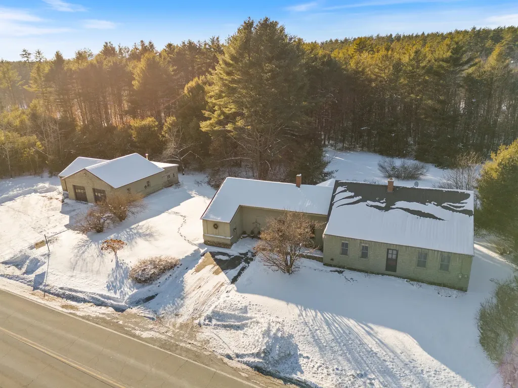 211 Waterboro Road Hollis ME 04042