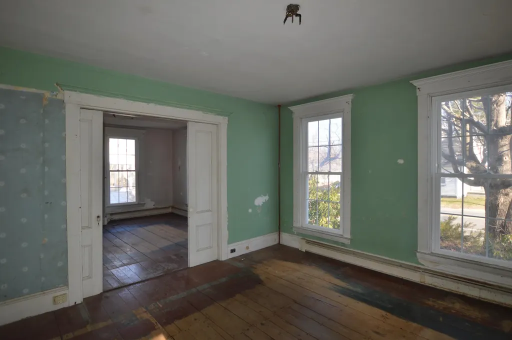 723 Main Street Monmouth ME 04259