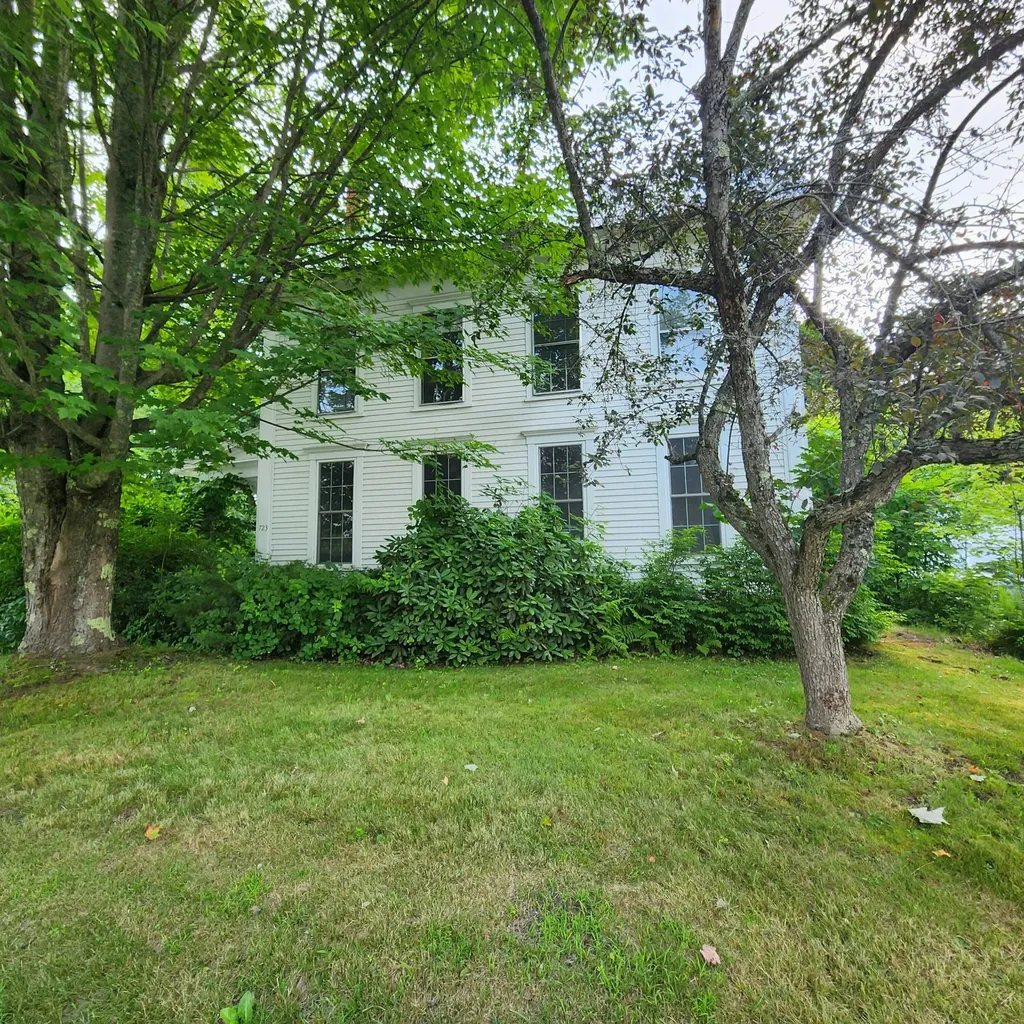 723 Main Street Monmouth ME 04259