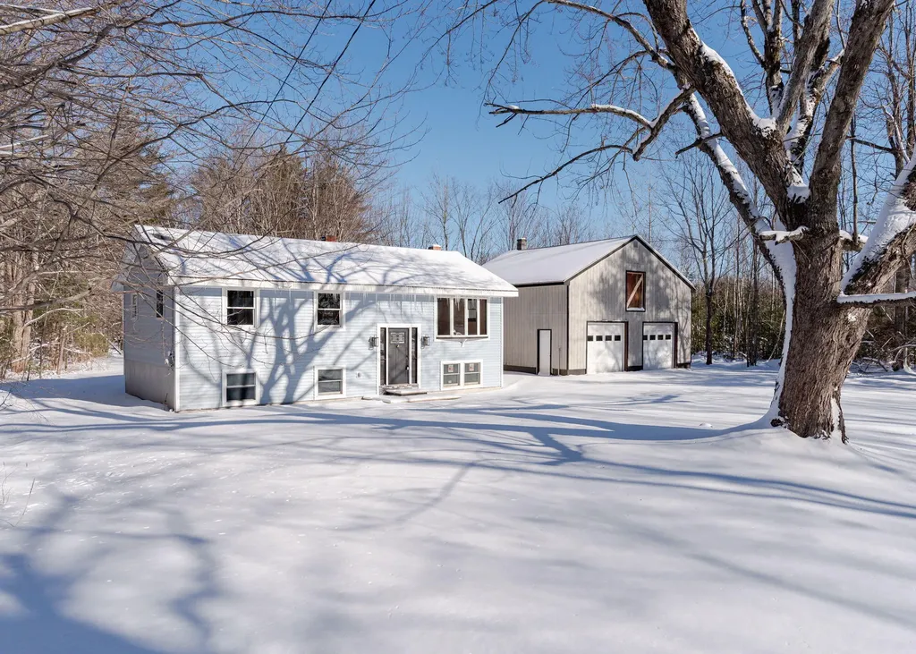 7 Moody Road Standish ME 04084