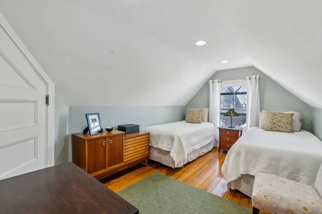 48 Western Promenade Portland ME 04102