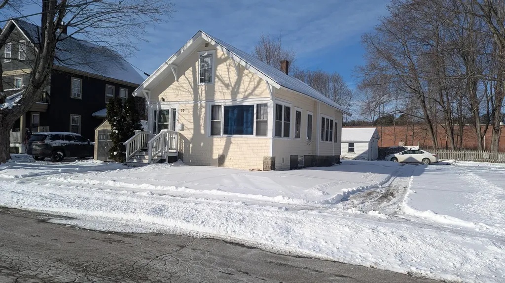 10 Summer Street Sanford ME 04073