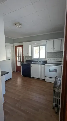 10 Summer Street Sanford ME 04073