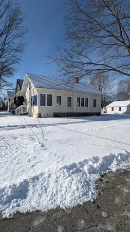 10 Summer Street Sanford ME 04073