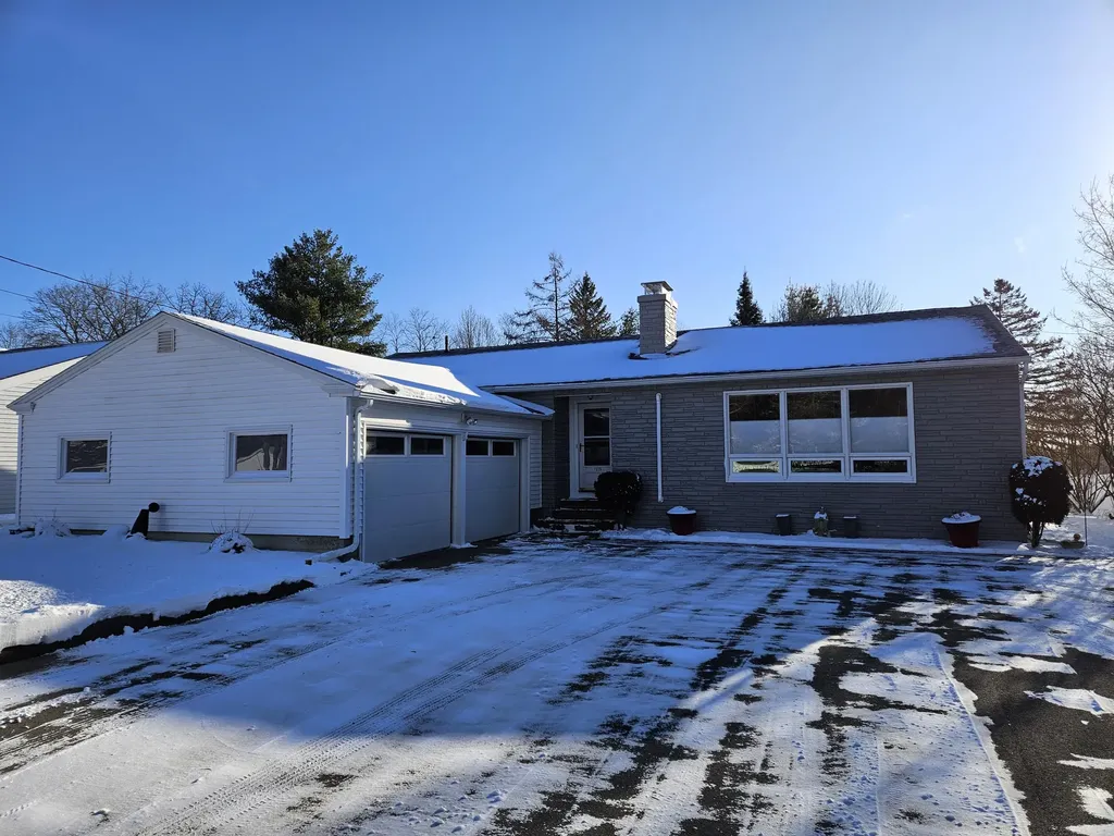 1355 State Street Veazie ME 04401