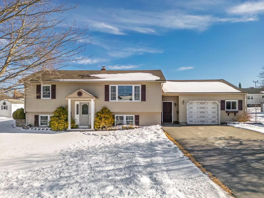 9 Plymouth Drive Biddeford ME 04005