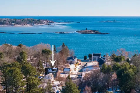8 Coleman Avenue Kittery ME 03905