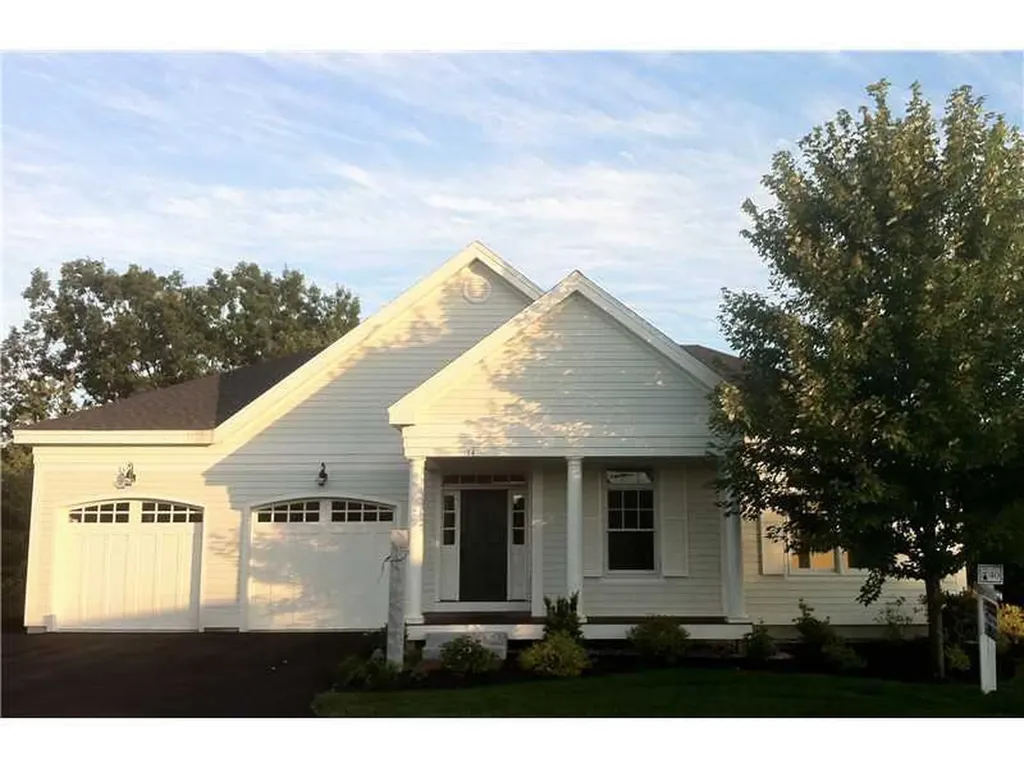 14 Heron Point Road Falmouth ME 04105