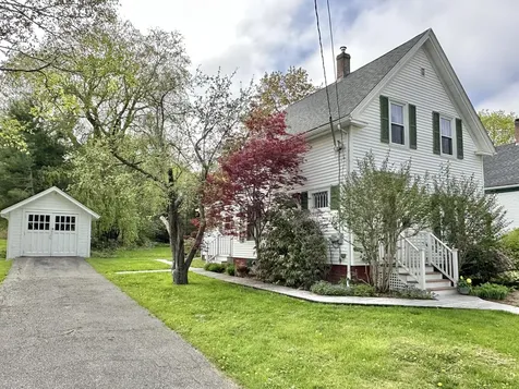 8 Shaw Avenue Rockland ME 04841