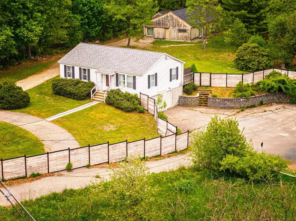 116 Rogers Road Kittery ME 03904