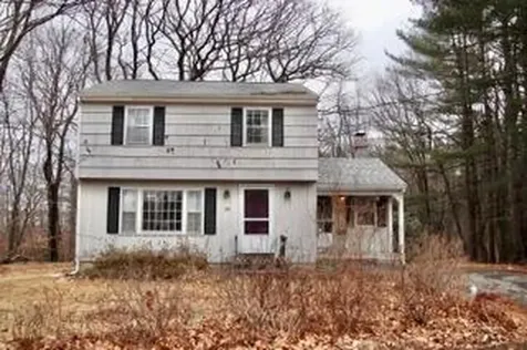 159 Pinecrest Road Portland ME 04102