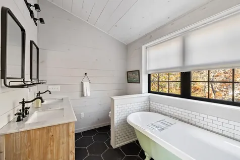 41 Mills Road Kennebunkport ME 04046
