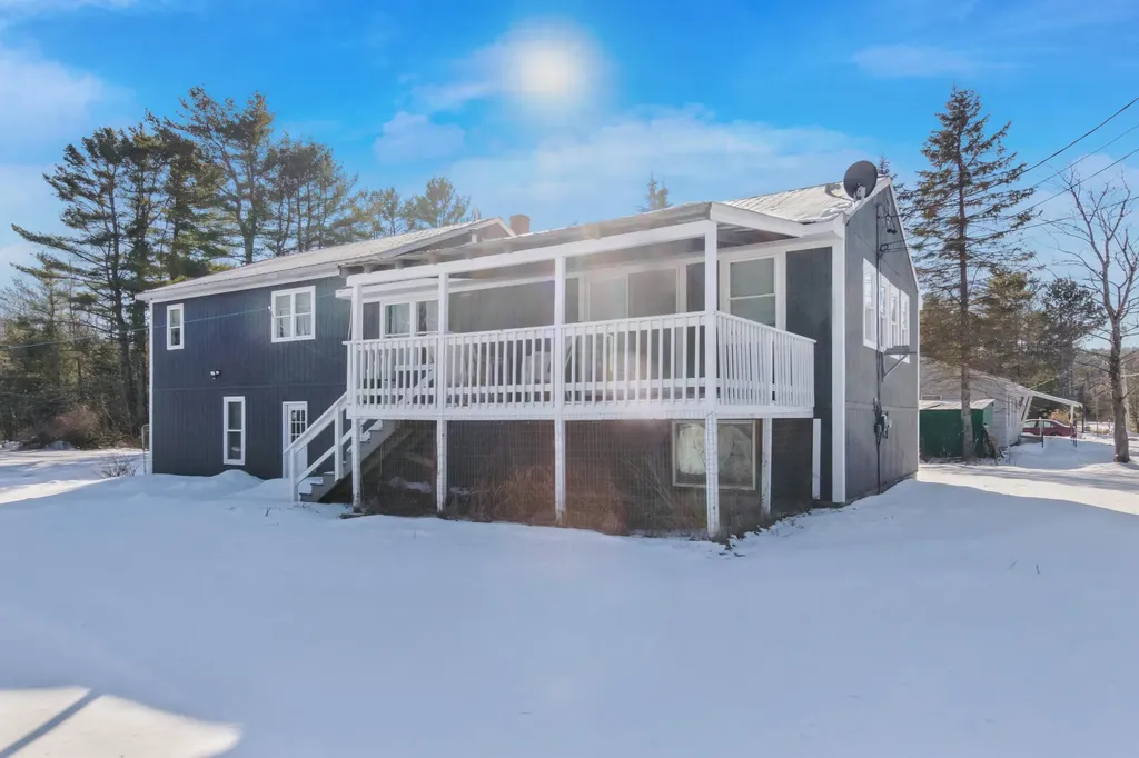 76 Pottle Road Oxford ME 04270