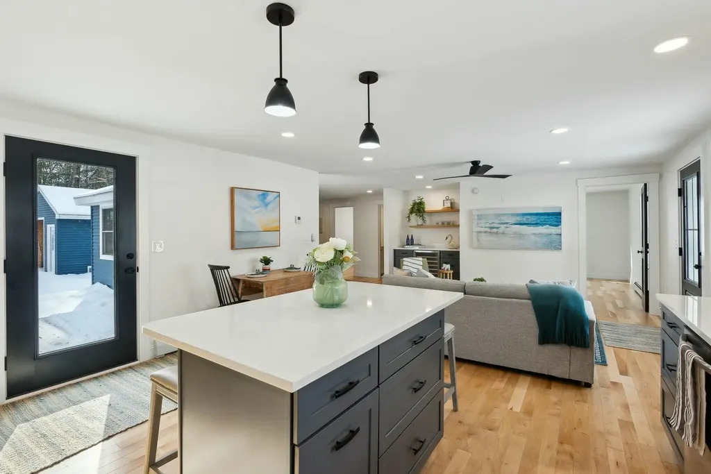 51 Mckeen Street Brunswick ME 04011