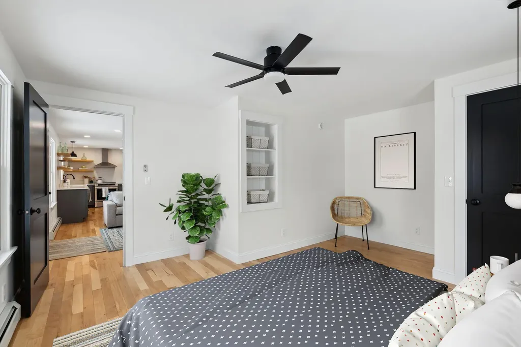 51 Mckeen Street Brunswick ME 04011