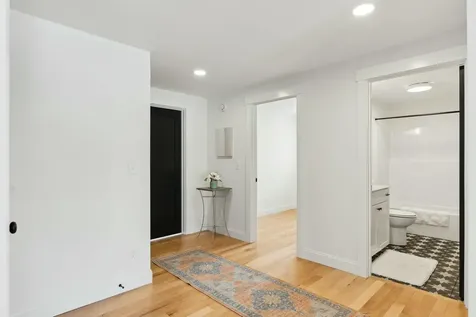 51 Mckeen Street Brunswick ME 04011