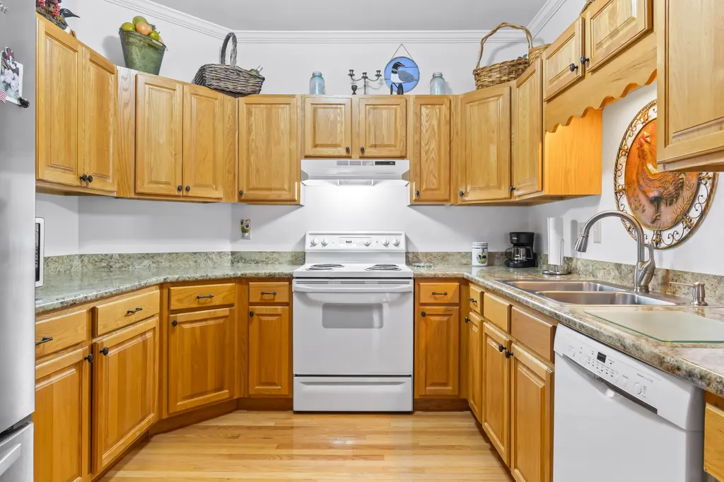 106 Farragut Way Kennebunk ME 04043