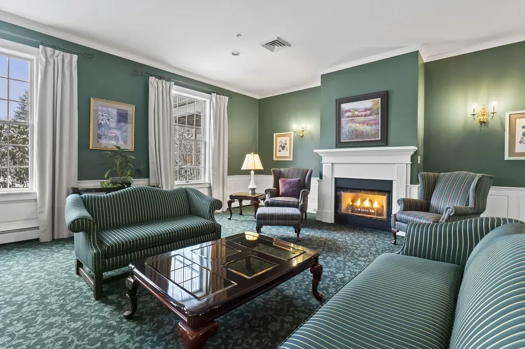 106 Farragut Way Kennebunk ME 04043