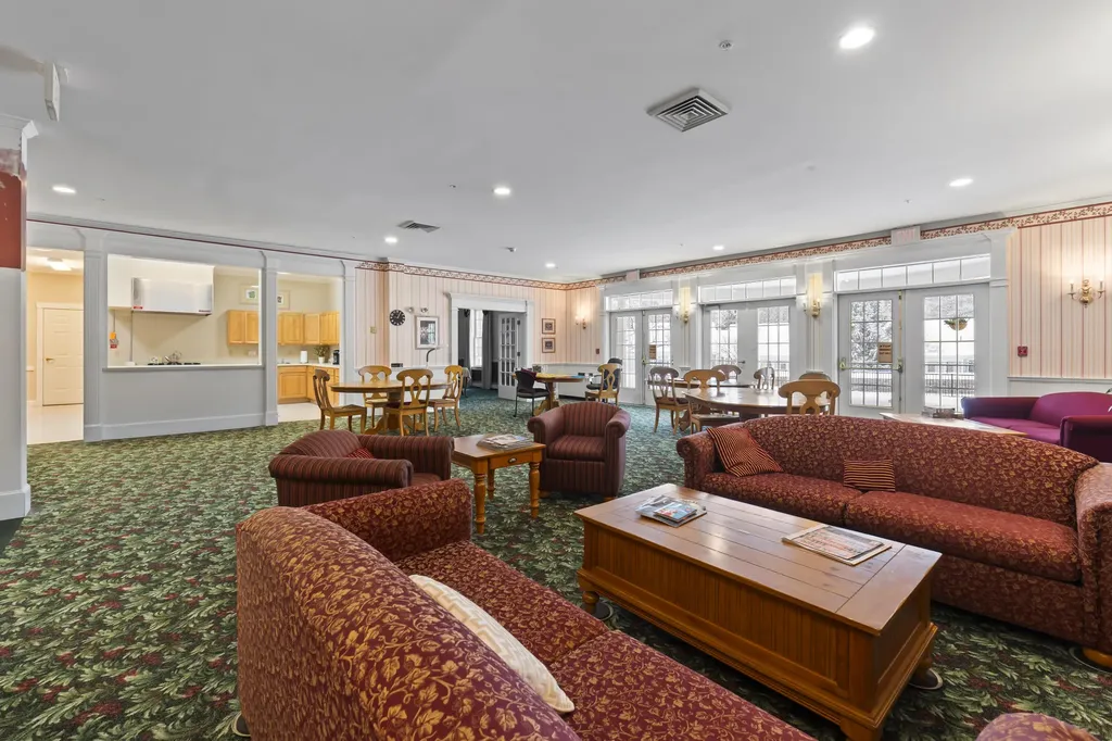 106 Farragut Way Kennebunk ME 04043
