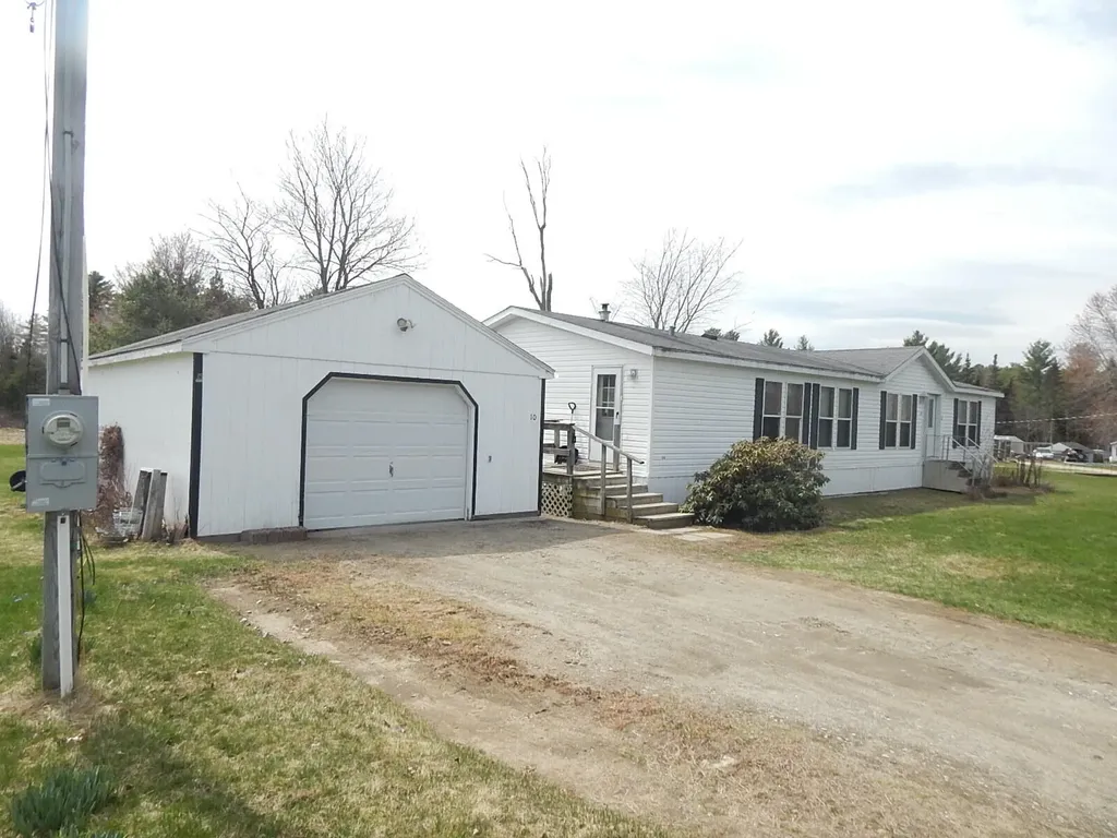 10 Mountain View Road Leeds ME 04263