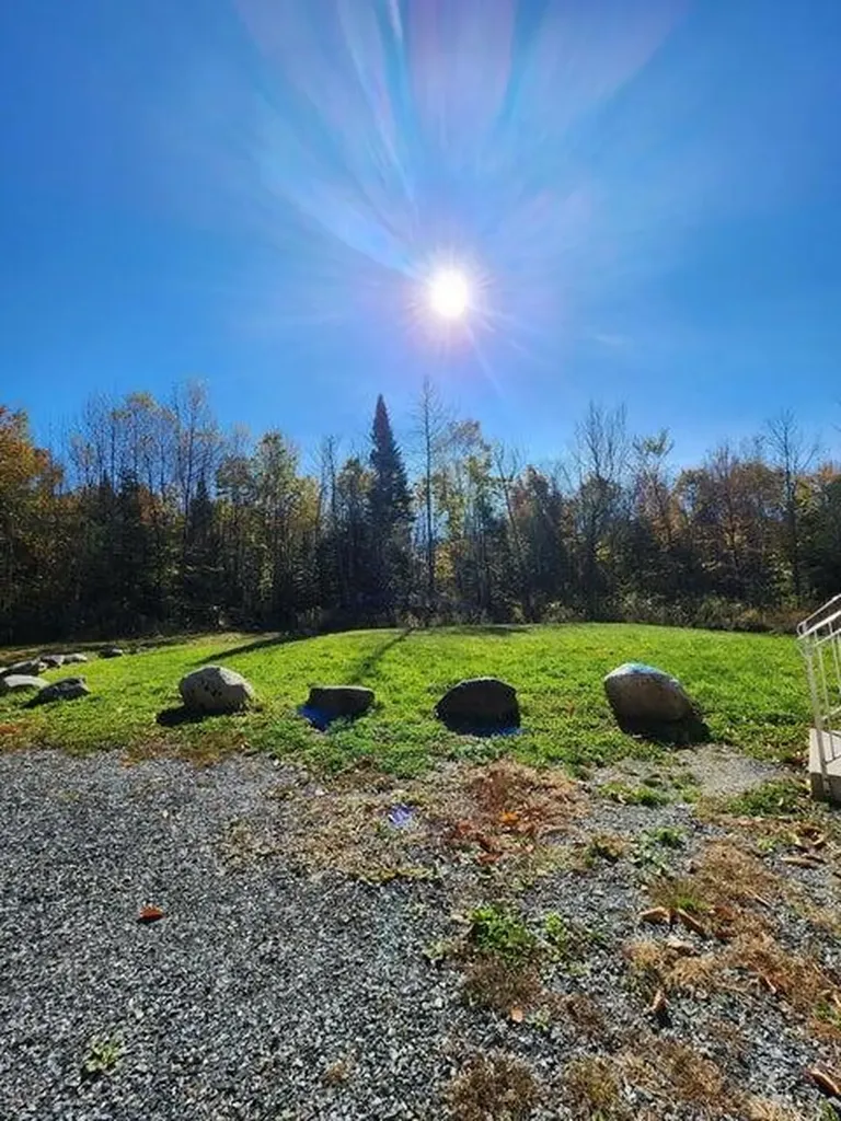 17 Faiths Way Fairfield ME 04937