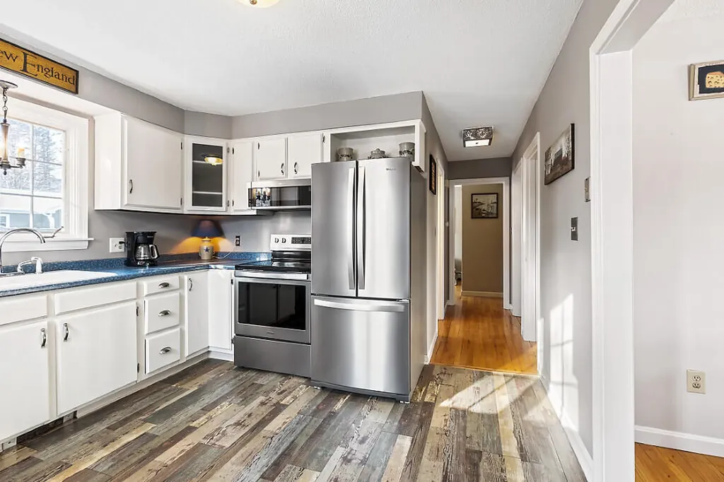 26 Barrows Drive Topsham ME 04086