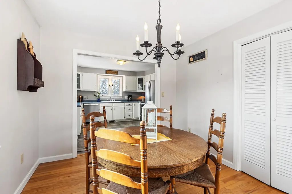 26 Barrows Drive Topsham ME 04086