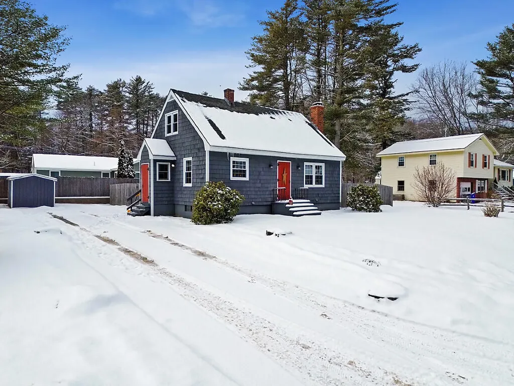 26 Barrows Drive Topsham ME 04086