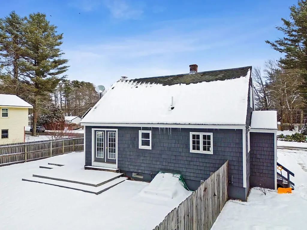 26 Barrows Drive Topsham ME 04086