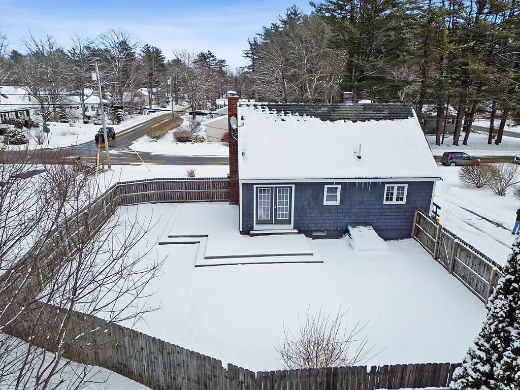 26 Barrows Drive Topsham ME 04086