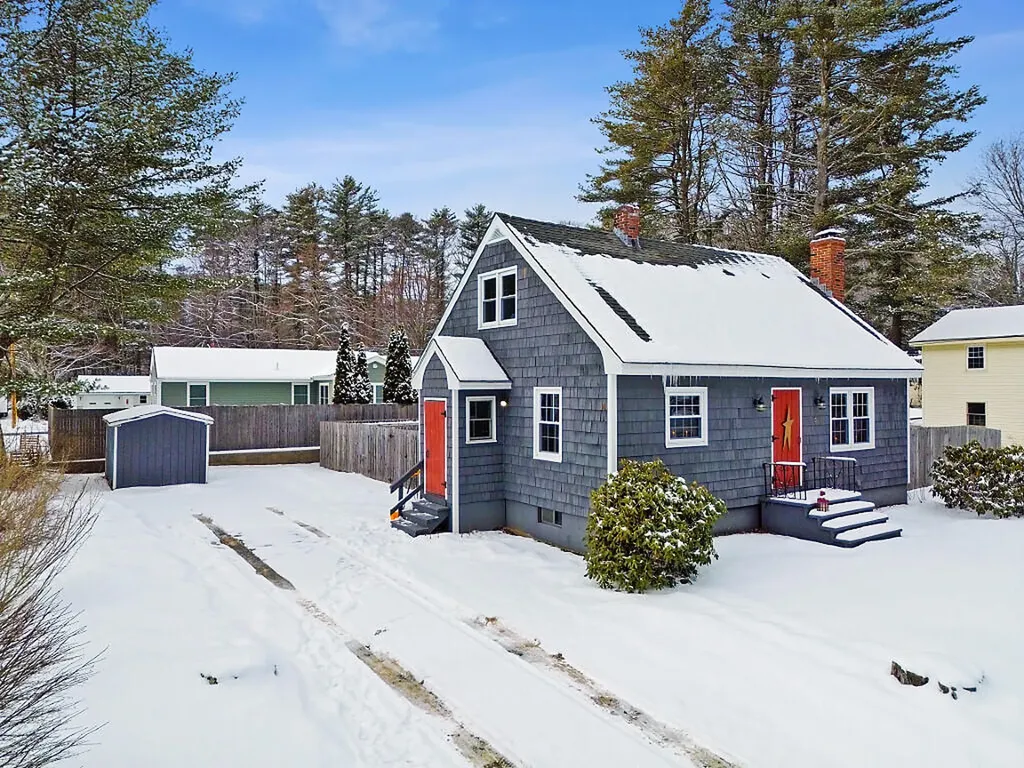 26 Barrows Drive Topsham ME 04086