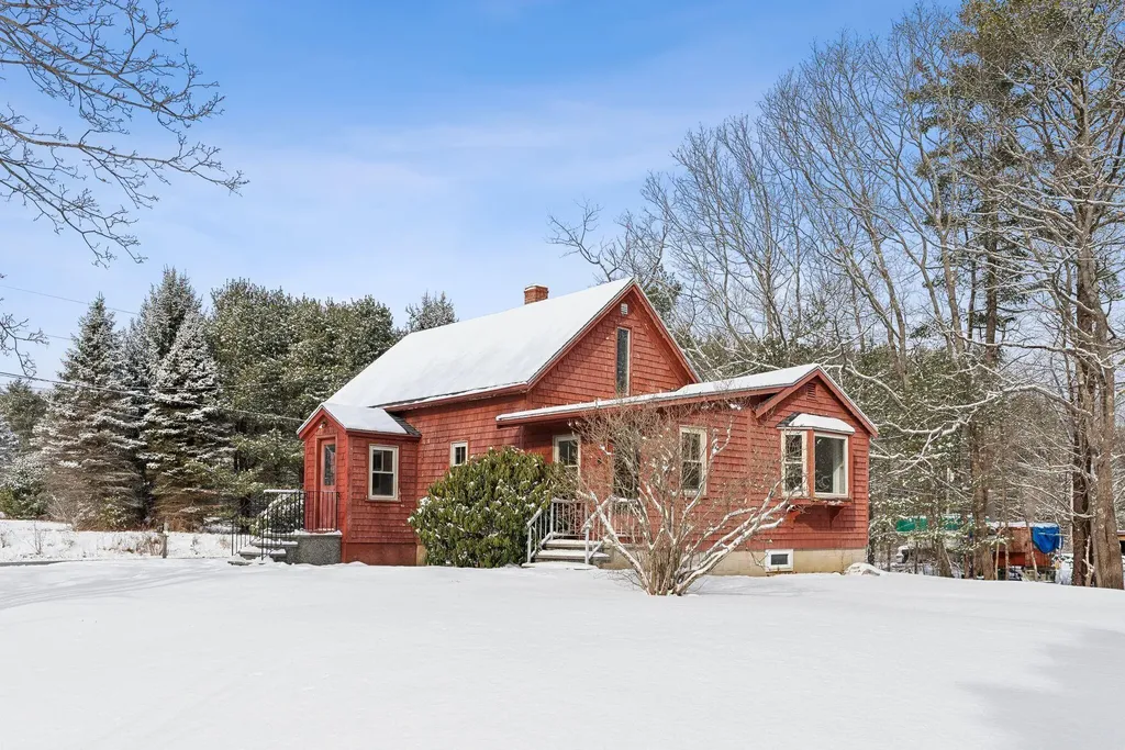 65 Lower Mast Landing Road Freeport ME 04032